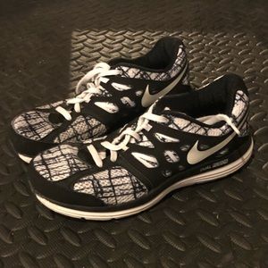 Nike Dual Fusion